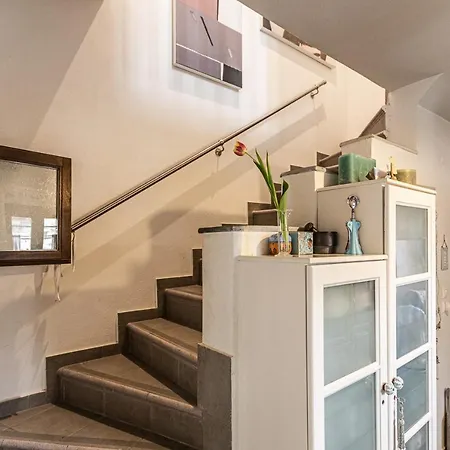 Iloi's In Peaceful Village W. Private