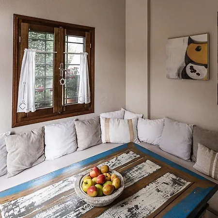 Iloi's In Peaceful Village W. Private *