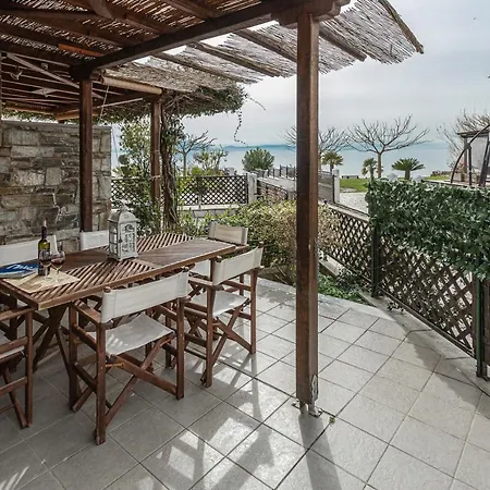 Iloi's In Peaceful Village W. Private Holiday home