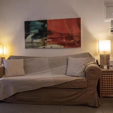 Iloi's In Peaceful Village W. Private Koropi