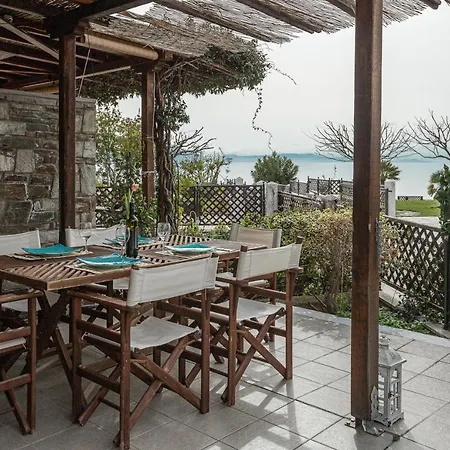 Holiday home Iloi's In Peaceful Village W. Private