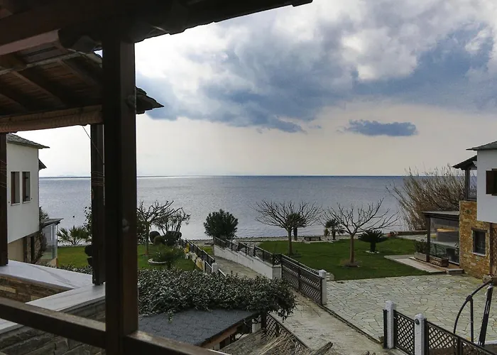 Iloi's In Peaceful Village W. Private * Koropi