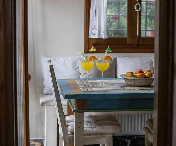 Iloi's In Peaceful Village W. Private Case de vacanță *