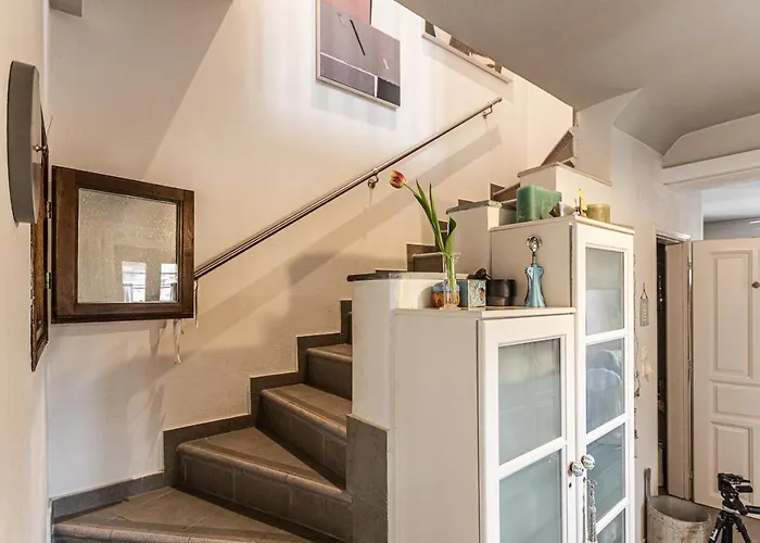 Iloi's In Peaceful Village W. Private