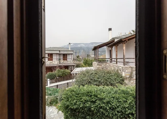 Iloi's In Peaceful Village W. Private * Koropi