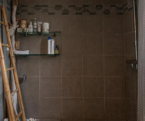 Iloi's In Peaceful Village W. Private Case de vacanță *