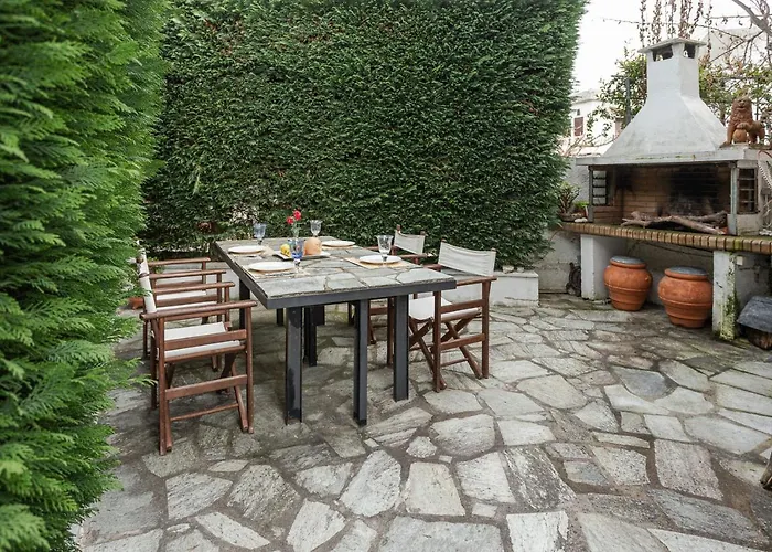 Iloi's In Peaceful Village W. Private * Koropi