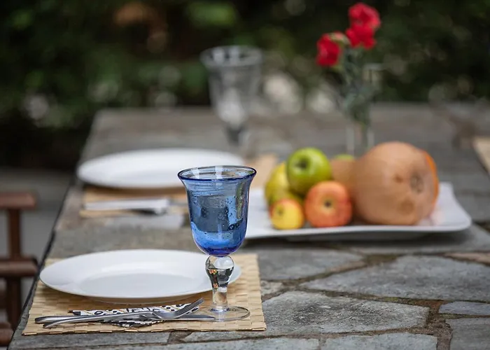 Iloi's In Peaceful Village W. Private *